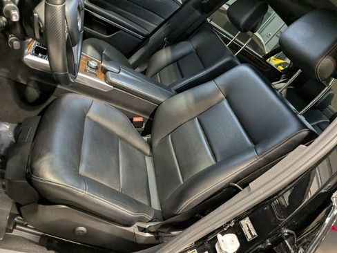 Used 2014 Mercedes-Benz E 250 BlueTEC 4MATIC Sedan image 23