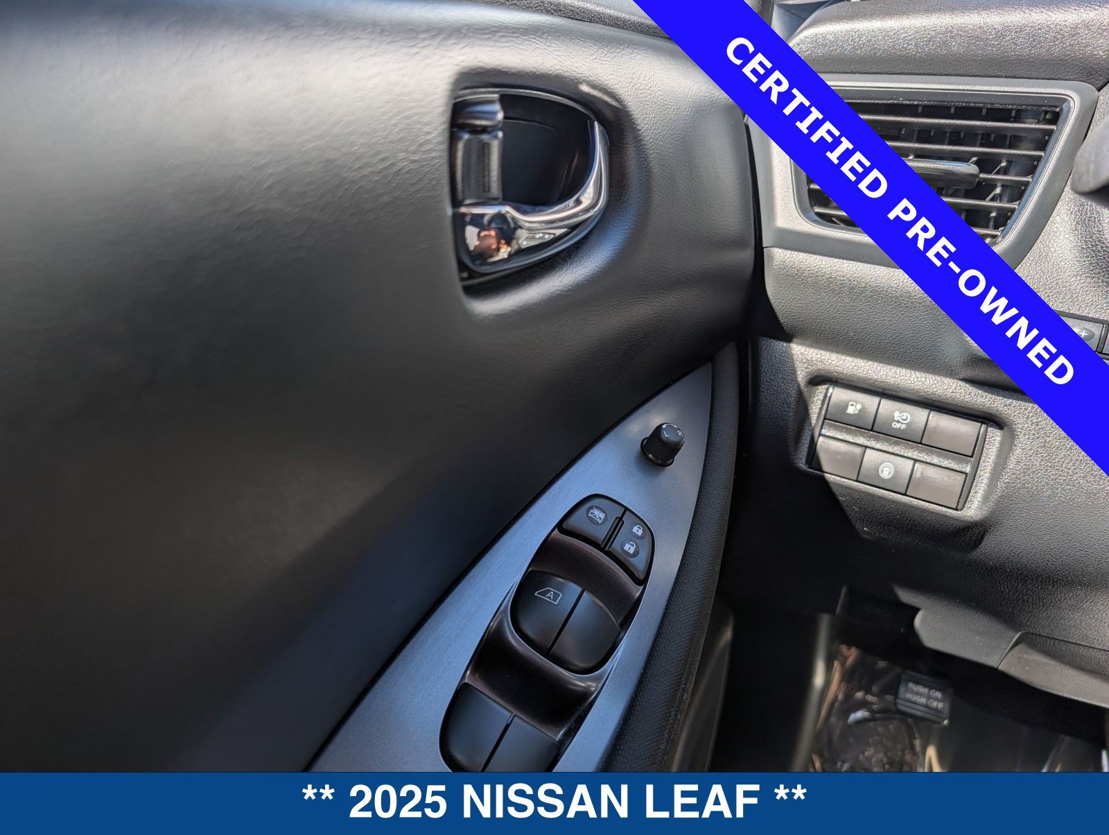 Used 2025 Nissan Leaf S FWD image 25