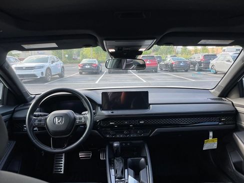Used 2023 Honda Accord Sport image 5