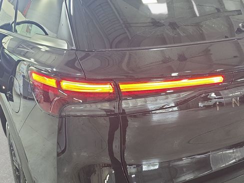 New 2026 INFINITI QX60 Sport w/ Dark Cargo Package AWD/4WD image 33