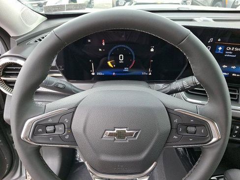 New 2025 Chevrolet Trax ACTIV w/ Driver Confidence Package image 9