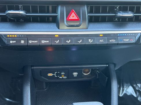 Used 2025 Kia K4 LXS image 14