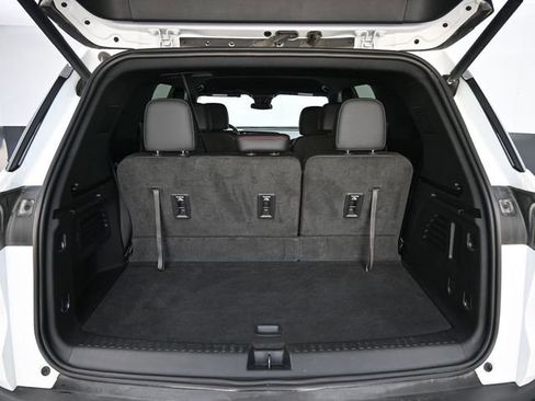 Used 2024 Chevrolet Traverse Z71 image 30