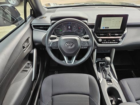 Used 2024 Toyota Corolla Cross AWD Hybrid image 29