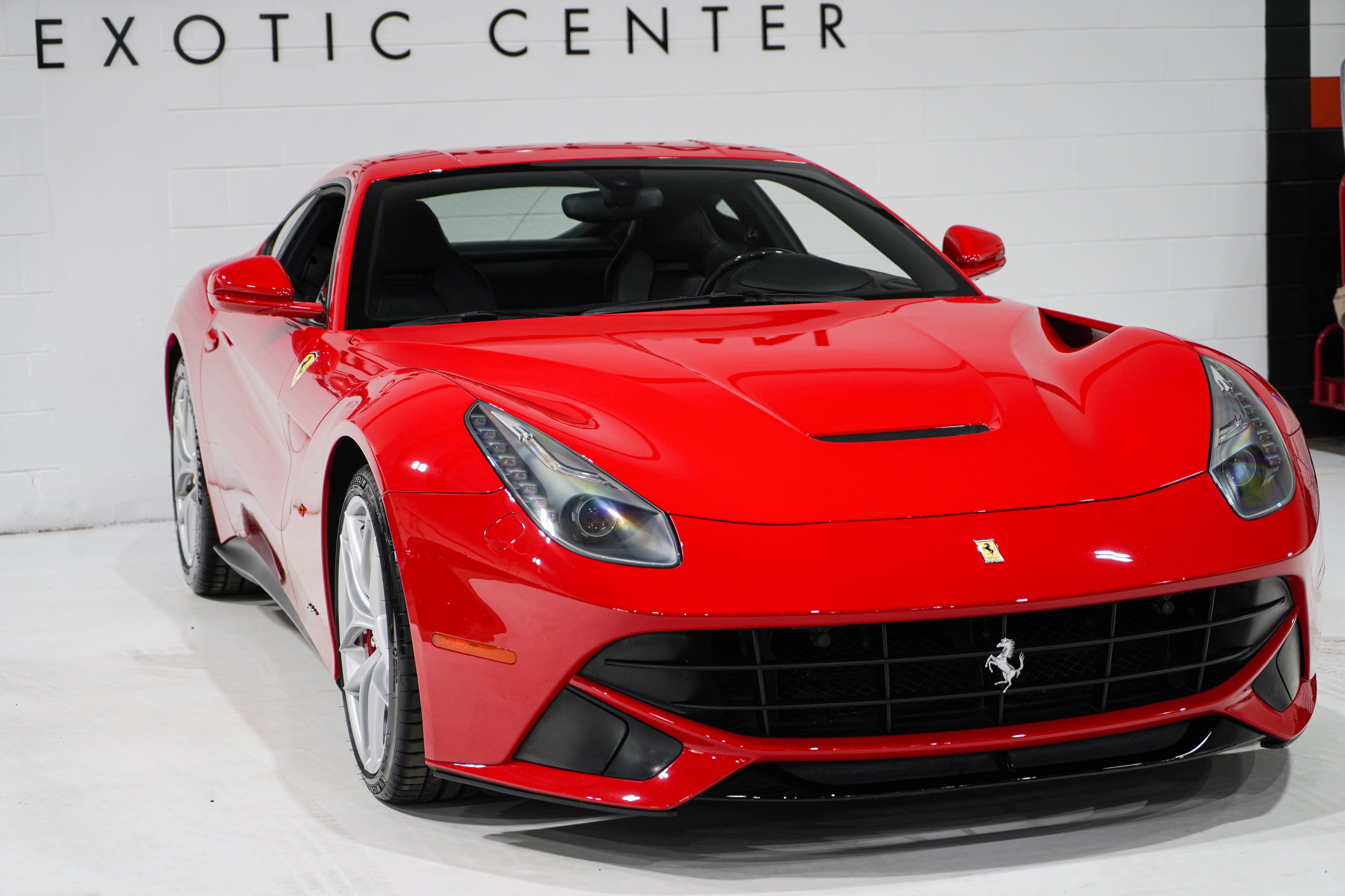 Used 2015 Ferrari F12 Berlinetta RWD image 30