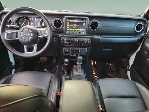 Used 2021 Jeep Wrangler Unlimited Sahara w/ Cold Weather Group AWD/4WD image 8