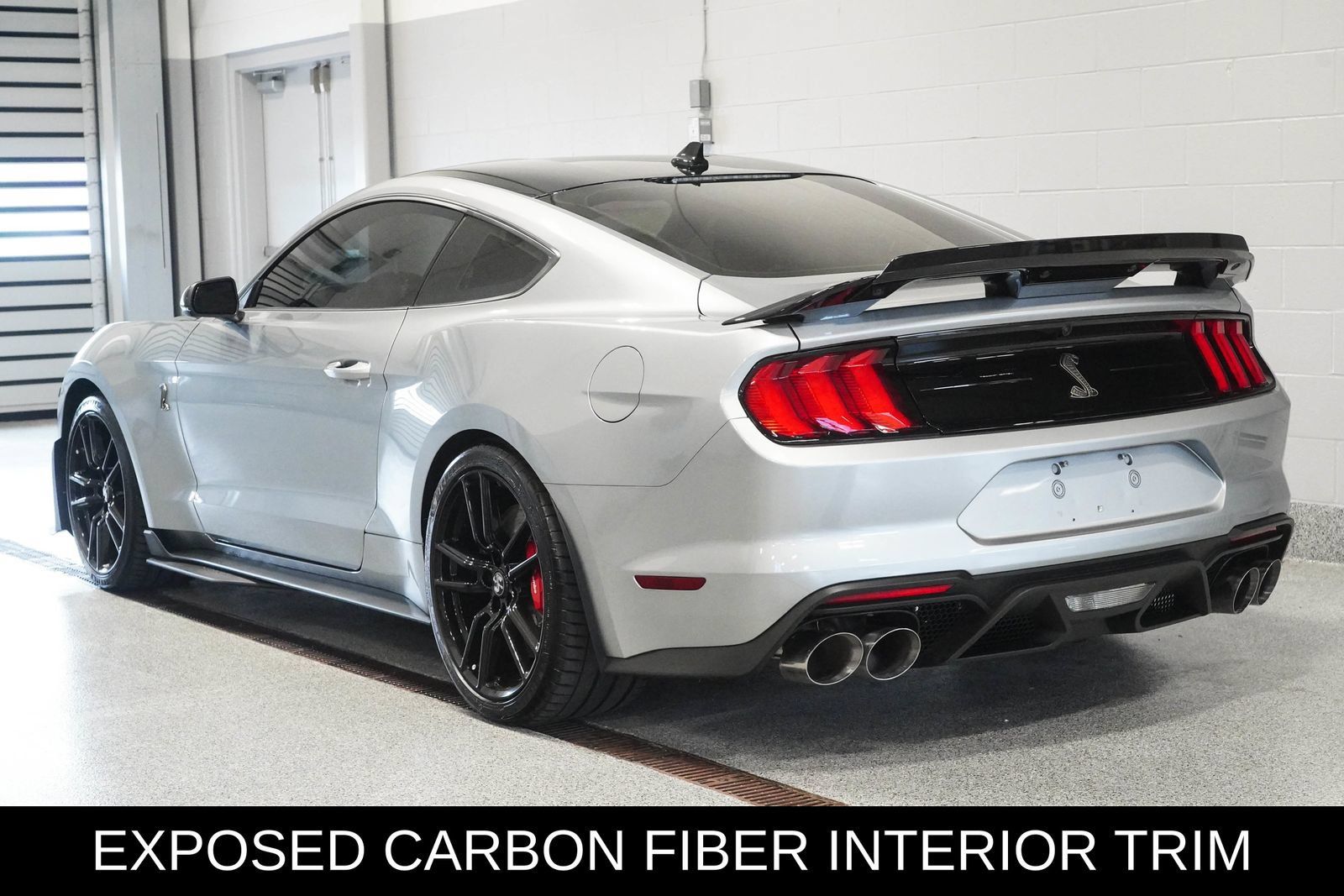 Used 2021 Ford Mustang Shelby GT500 w/ Technology Package RWD image 4