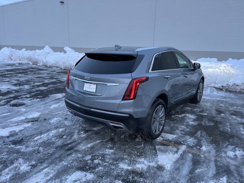 Used 2025 Cadillac XT5 Premium Luxury image 6