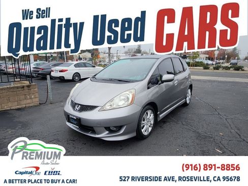 Used 2009 Honda Fit Sport image 1