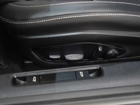 Certified 2025 Porsche 911 Carrera image 21