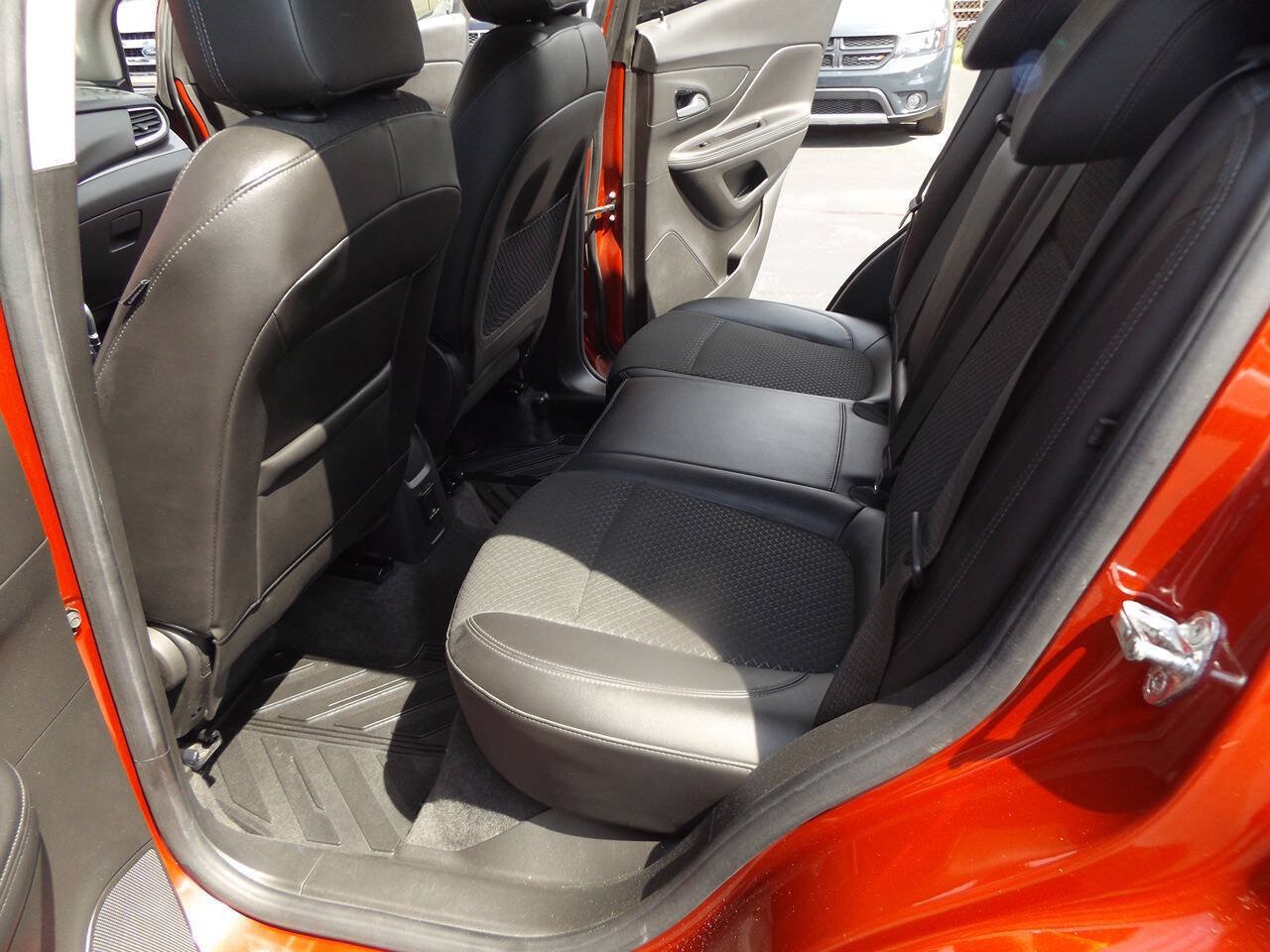 Used 2017 Buick Encore Preferred AWD/4WD image 16