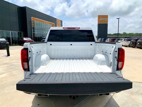 Used 2024 GMC Sierra 1500 Elevation w/ X31 Off-Road Package AWD/4WD image 21