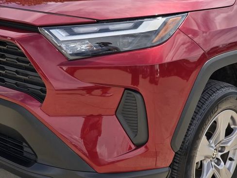 Certified 2025 Toyota RAV4 XLE FWD image 7