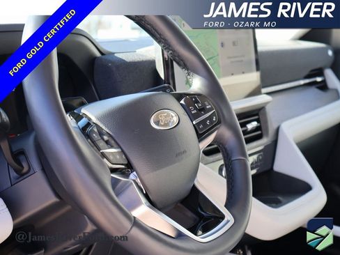 Certified 2025 Ford Explorer Platinum w/ LUX Leather Package image 26