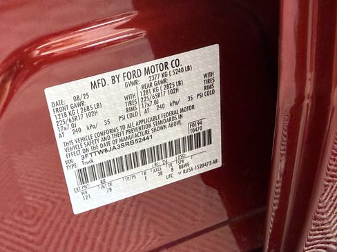 New 2025 Ford Maverick XLT w/ XLT Luxury Package image 32