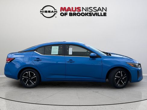 Certified 2025 Nissan Sentra SV FWD image 9
