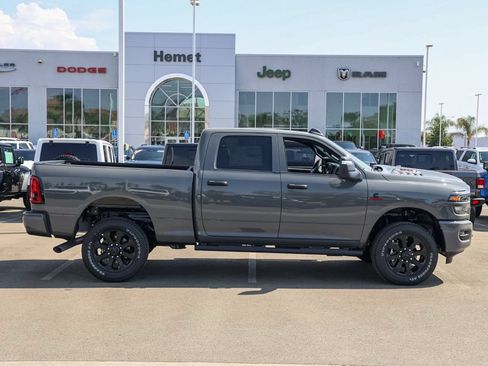 New 2026 RAM 2500 Tradesman AWD/4WD image 3