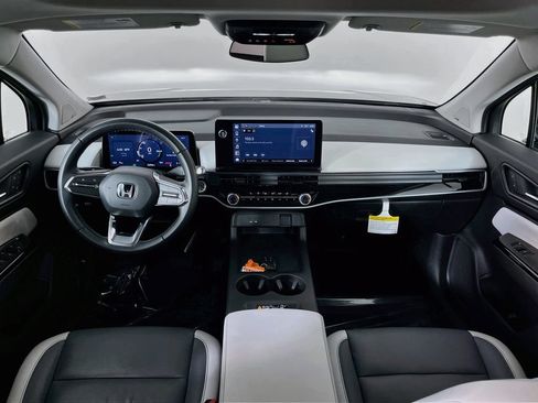 Used 2025 Honda Prologue Touring image 12