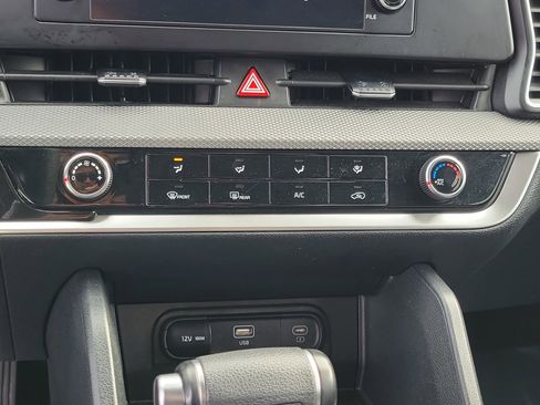 Used 2024 Kia Sportage LX image 27