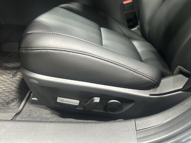 New 2026 MAZDA MAZDA3 s FWD image 18