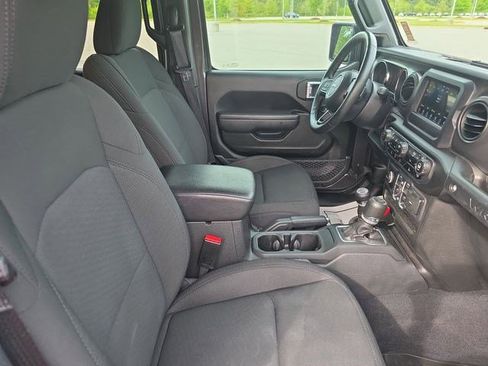Used 2023 Jeep Wrangler Unlimited Sport AWD/4WD image 10