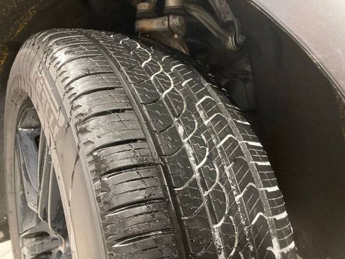 Used 2018 Porsche Macan image 14