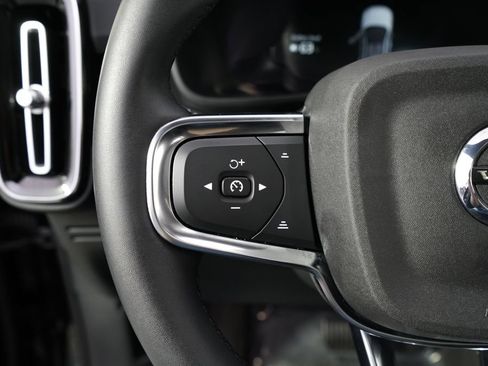 Used 2023 Volvo C40 P8 Recharge Ultimate AWD/4WD image 33