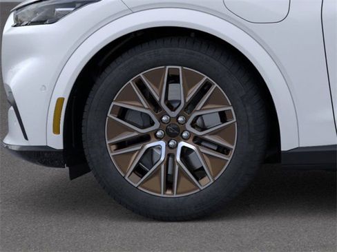 New 2025 Ford Mustang Mach-E Premium image 19