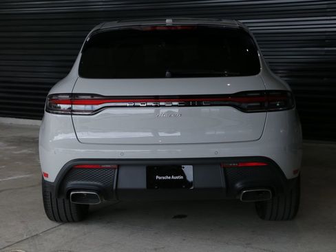 New 2026 Porsche Macan image 13