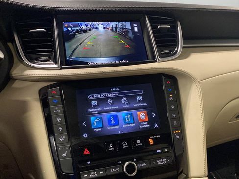 Used 2020 INFINITI QX50 Luxe w/ Navigation Package AWD/4WD image 16