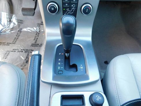 Used 2009 Volvo V50 2.4i image 11