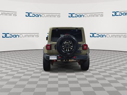 Used 2025 Jeep Wrangler Unlimited Rubicon AWD/4WD image 7