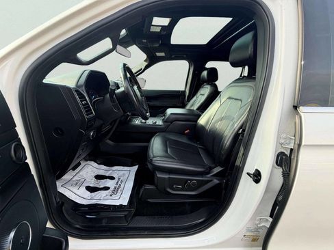 Used 2018 Ford Expedition Limited w/ Equipment Group 301A image 18