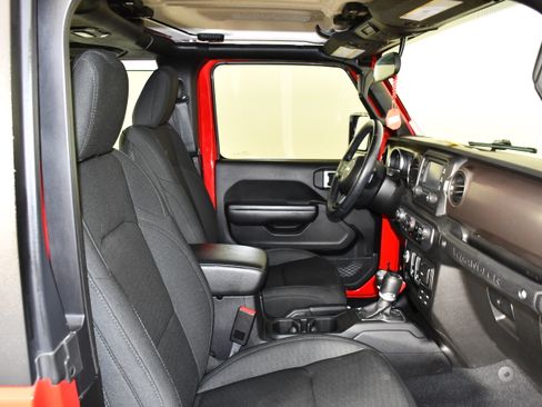 Used 2020 Jeep Wrangler Sport AWD/4WD image 31