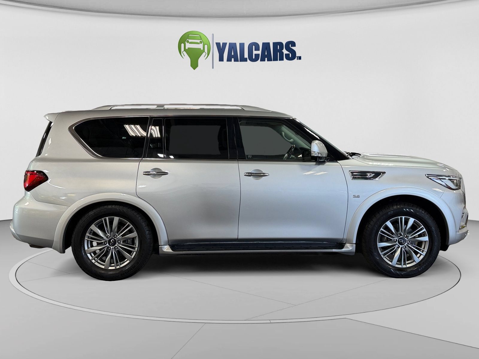 Used 2018 INFINITI QX80 4WD w/ Driver Assistance Package image 6
