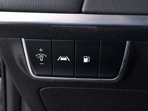 Used 2023 Kia Stinger GT-Line w/ Sun & Sound Package image 30