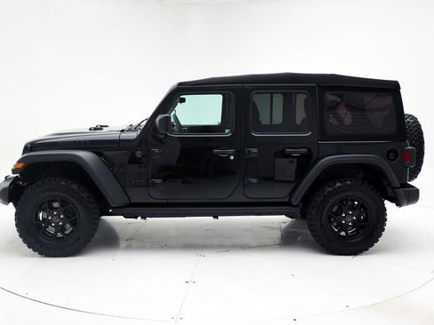 Used 2024 Jeep Wrangler Willys image 6