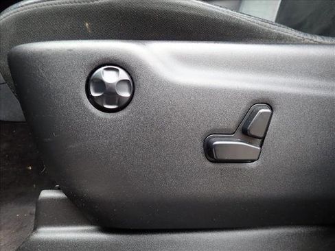 Used 2018 Jeep Grand Cherokee Altitude image 13