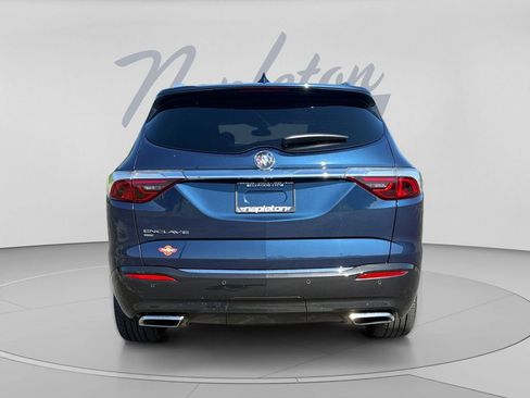 Used 2022 Buick Enclave Essence w/ LPO, Touring Package AWD/4WD image 7