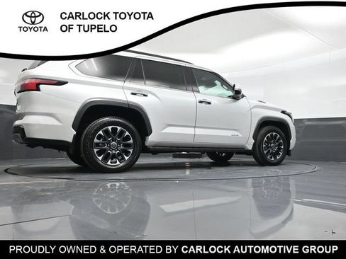 Used 2023 Toyota Sequoia Limited w/ Tow Technology Package AWD/4WD image 78
