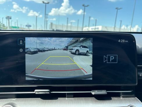 Used 2026 Hyundai Kona SEL Premium FWD image 11