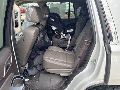 Used 2019 GMC Yukon Denali image 11