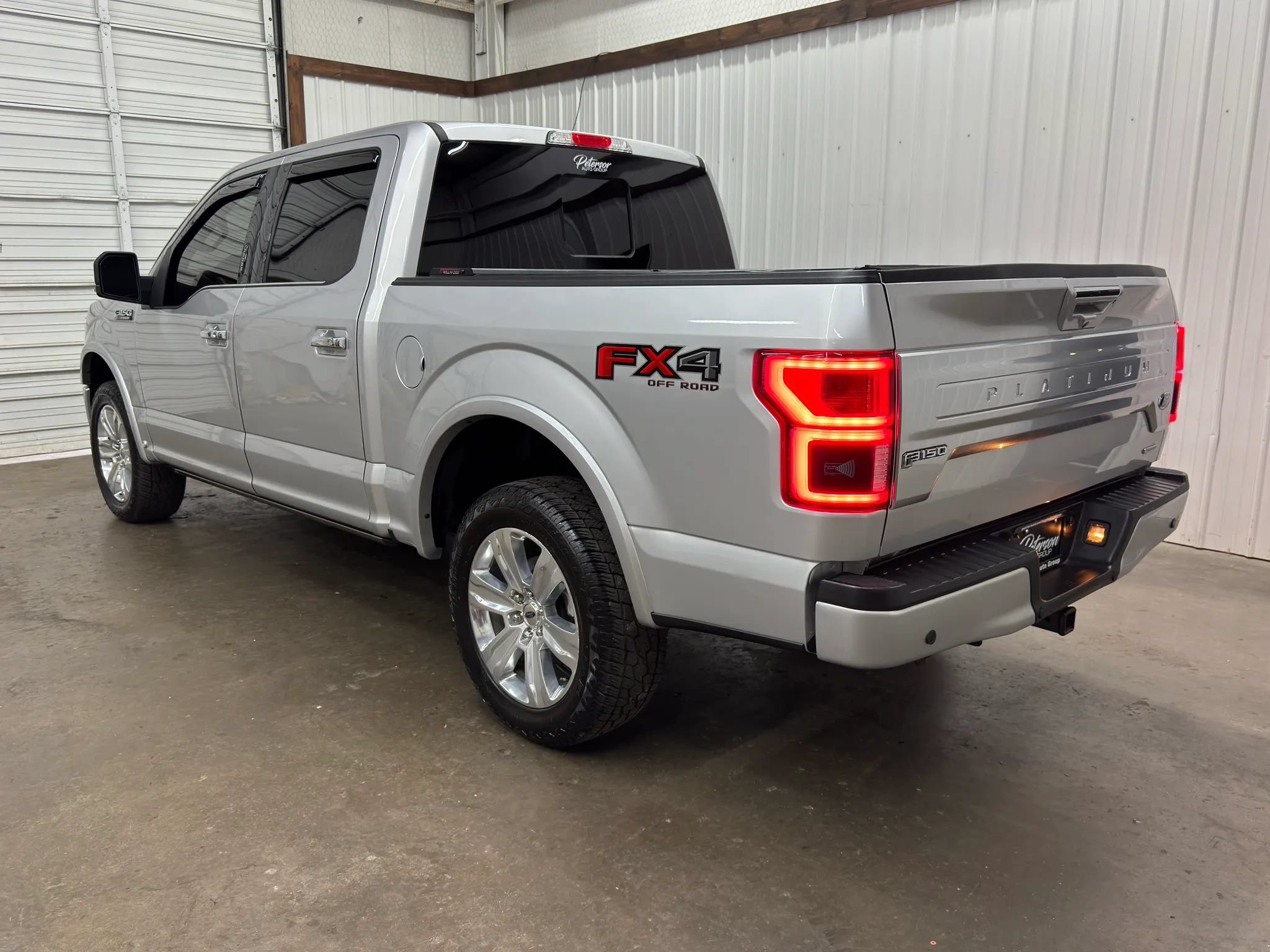 Used 2018 Ford F150 Platinum w/ Equipment Group 701A Luxury AWD/4WD image 3