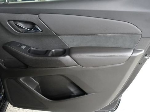 Used 2023 Chevrolet Traverse High Country w/ LPO, Floor Liner Package AWD/4WD image 25