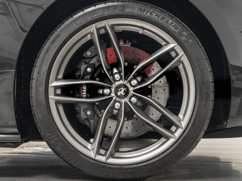 Used 2018 Ferrari 488 Spider image 11