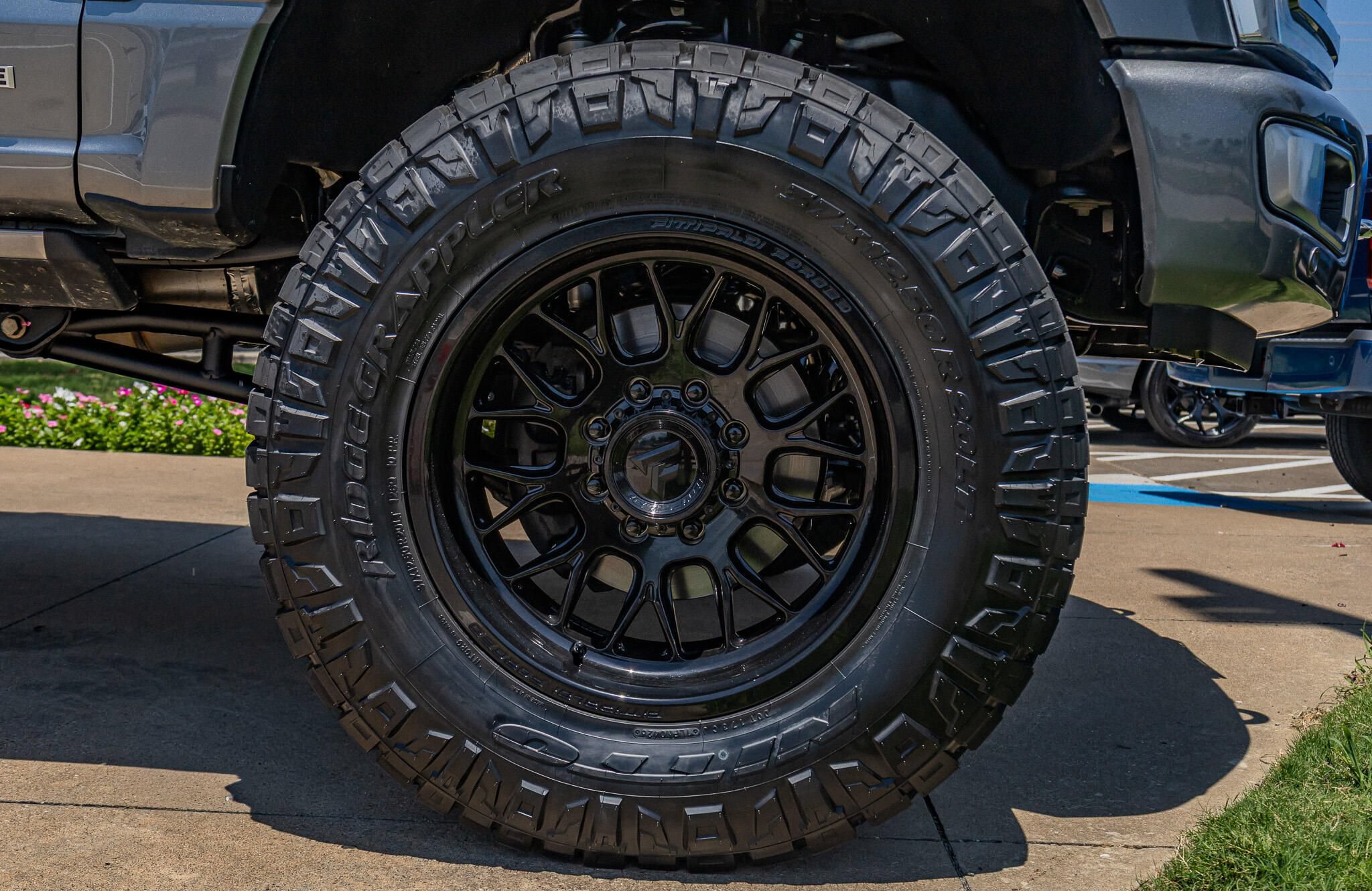 Used 2024 Ford F250 Platinum w/ Tremor Off-Road Package AWD/4WD image 12