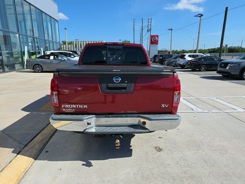 Used 2019 Nissan Frontier SV image 5
