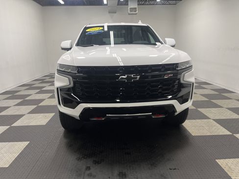 Used 2024 Chevrolet Suburban Z71 w/ Luxury Package image 7