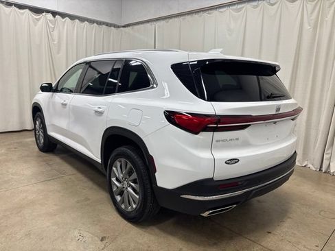 Used 2026 Buick Enclave Preferred FWD image 6