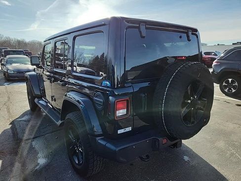 Used 2021 Jeep Wrangler Unlimited Sahara image 6